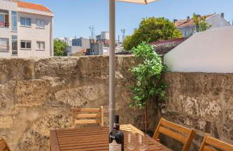 Host Wise - Elegant Colorful House w Private Terrace - Foto 29