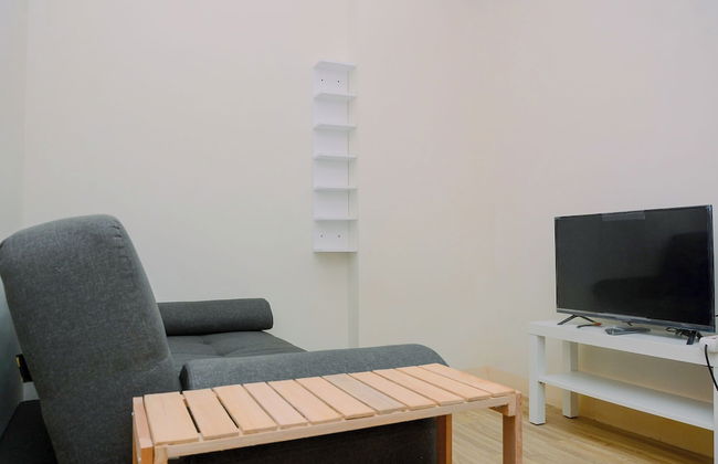 Comfort 1BR with Minimalist Design at Podomoro Golf View Apartment - Foto 15