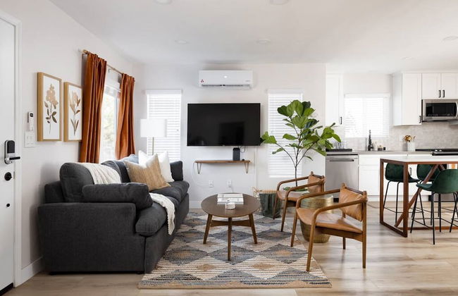 Cozy 2 BR Home With hot tub and Patio - Foto 20