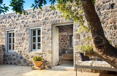 Pavlaina Complex of Traditional Residences in Nisyros. Enjoy the garden and the Sea View - Foto 24