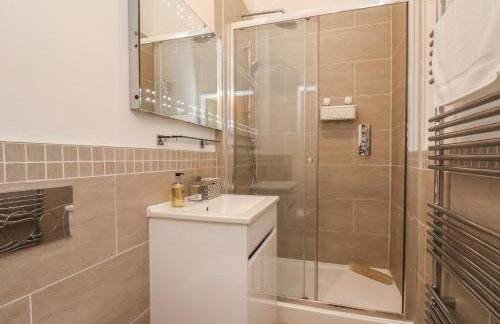 Evening Star Engine Shed - Photo 22