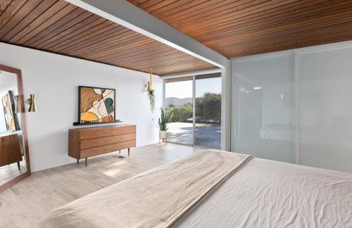 Mid-Century Masterpiece Tree house, Pool & Spa - Foto 25