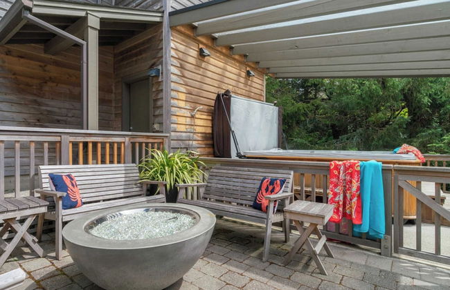 The Castle Rock Estate by Avantstay Steps From Arch Cape Beach w/ Hot Tub & Sauna - Foto 56