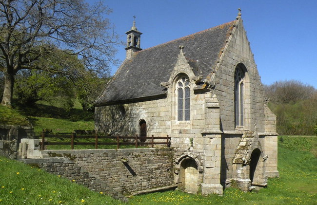 Holiday Home in Guerlesquin Near Lake - Foto 26