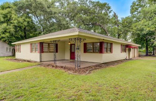 Spacious 5 Bed Home with Massage Chair and Futsball Table - Foto 28