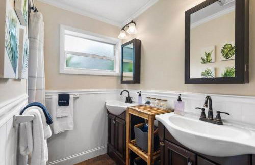 Tropical Oasis Located Near Lake With Pool and Hot Tub - Foto 30