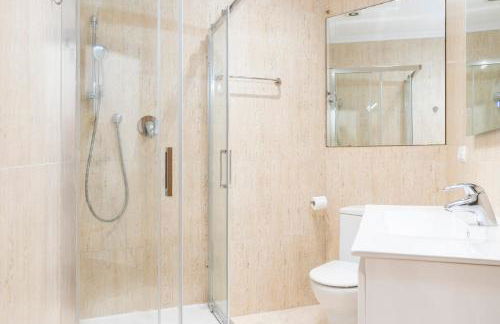 Espacioso y bien equipado apartamento cerca de la playa - Foto 28