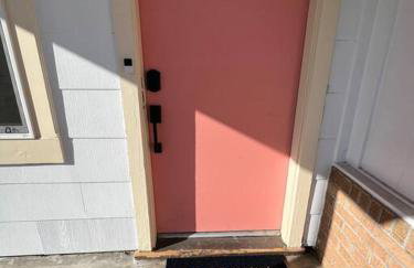 Modern 3-Bedroom Home with Cal-Kings Beds - Foto 7