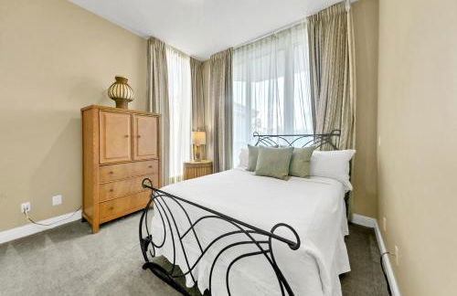 Beautiful Spacious Penthouse 2 Story Beach Front Condo Sleeps 12! - Foto 27