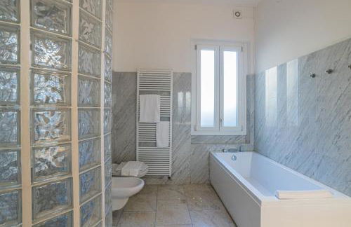 Casa Bambu - splendida vista lago e posto auto - Foto 25