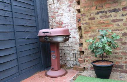 Lovely 5 Bedroom Home w Garden near Northampton - Photo 17