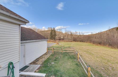 Mtn-View Home with Deck on 4 Acres in Windham - Foto 21