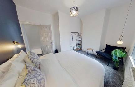 Elegant 2 Bed House Near City Centre - Foto 13