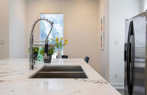 Cute Cozy house close to major sporting events and restaurants - Foto 20