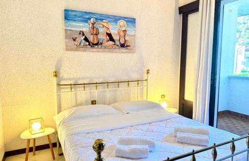 Villa by the Sea and Pool - Foto 17