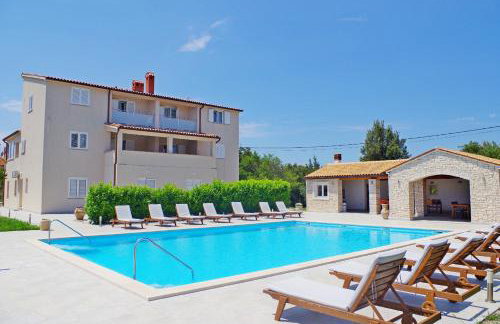 Holiday apartments in house Sanja - Photo 1