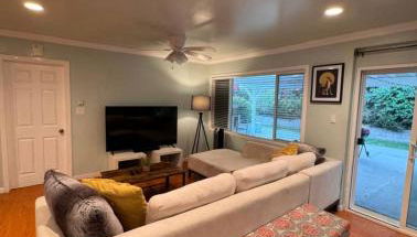 Suburban oasis home - Foto 1