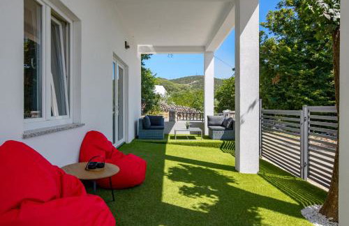 Villa Mirjam with swimming pool, jacuzzi and sea view - Foto 16