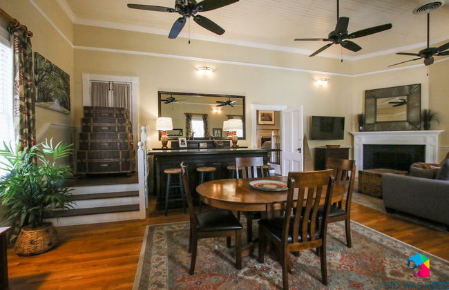 The Irish Bar near Bay Historic Savannah - Photo 14