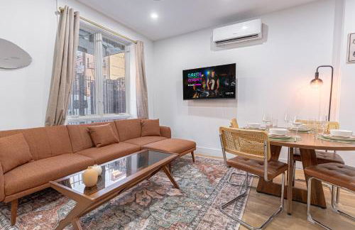 Bright Studio Duplex with Private Backyard - Foto 1