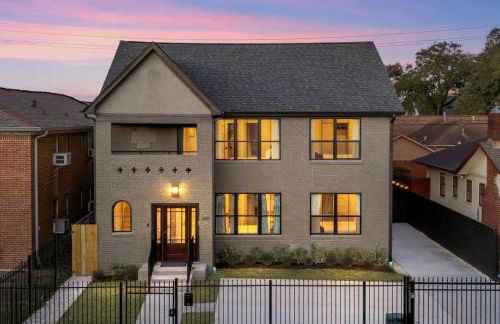 2Linkd Homes | 9BR•All Private Baths | Pool |Gated - Foto 58