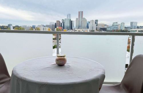 Pet Friendly Bellevue Condo with Stunning City Views - Foto 15