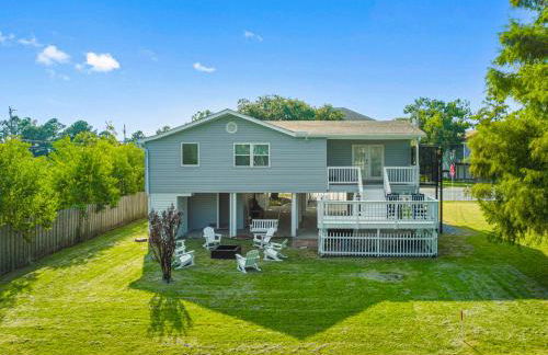 Mins to Casino & Beach Fire Pit Large Yard Decks - Foto 33