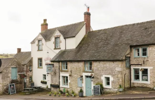 Lovely 4 bed House Sleeping 8 Near Ashbourne - Photo 31