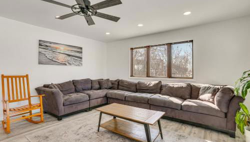 Game Room and Hot Tub Family Gem on Lake Hopatcong - Foto 5