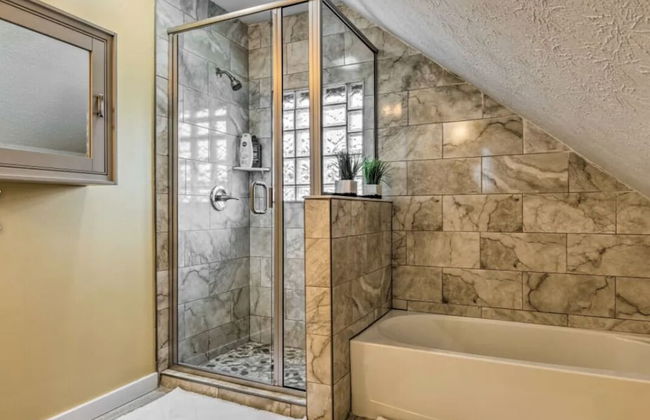 Urban Chic Townhome Near Downtown - Foto 32