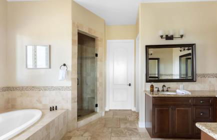 Palazzo Del Sol By AvantStay Breathtaking Home w Mountain Views Hot Tub - Photo 27