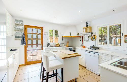 Villa Tesoro, Port Adriano, Sunny South West, Close to Beach, Large Pool, Tennis Court - Foto 22