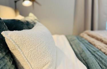 3BR Oasis DT ORL, Full Kitchen & Fenced Yard! - Foto 27