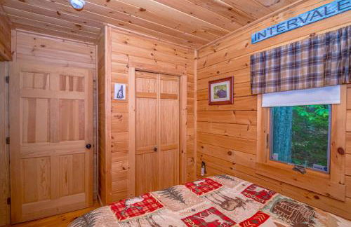Couples Getaway Log Cabin in the White Mountains - Foto 23