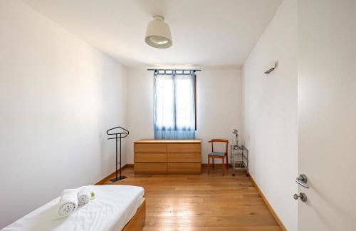 Beautiful Villa With Garden and Private Parking! - Foto 25