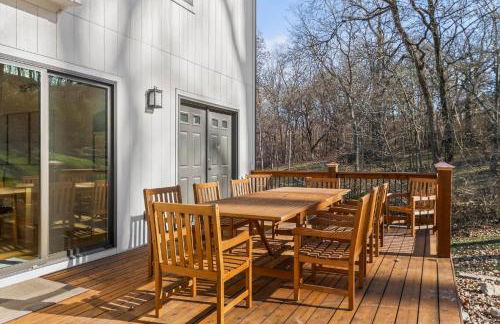 4BR Home with 4 Private Bathrooms 20 Min from Airport - Foto 7