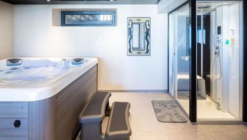 Holiday Home Villa Tante Alice Meerblick Komfort Villa Alleinlage mit Aufzug Jacuzzi Dampfb by Interhome - Foto 4