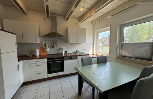 Dachgeschoss Wohnung mit Blick ins Grüne - Foto 14