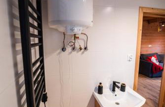 Nad brzozowym stawem - Foto 13