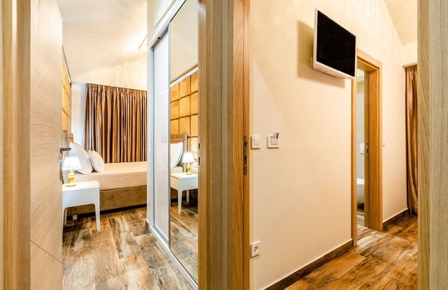 Beachfront Villa Gabriela with Pool - Foto 10