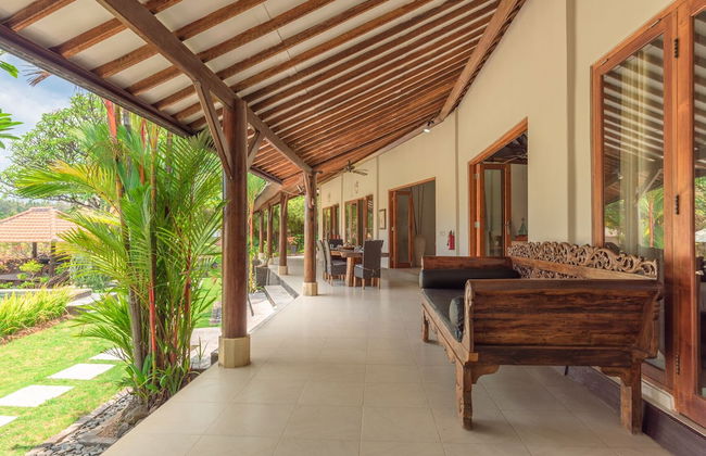 Villa Lotus Kayuputih - Foto 19