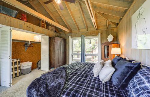 Close to Trails! Seven Devils Retreat with Hot Tub - Foto 17