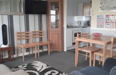 alicias chalets ,free WIFI & swimming pool passes - Foto 6