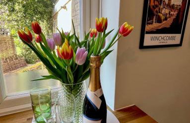 The Room Next Door- Boutique room in the Cotswolds - Foto 8