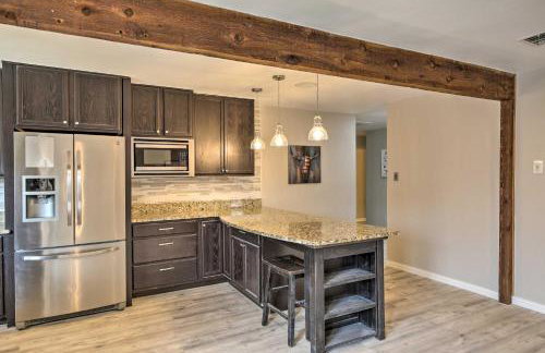 Families Welcome! Garland Home with Game Room - Foto 9