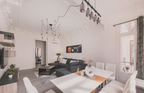 Amplio Piso de 7 habs, 4 baños sobre calle Gran Vía - Foto 58