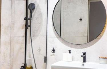 Chic Apartment in Historic Koneser Area - Foto 52