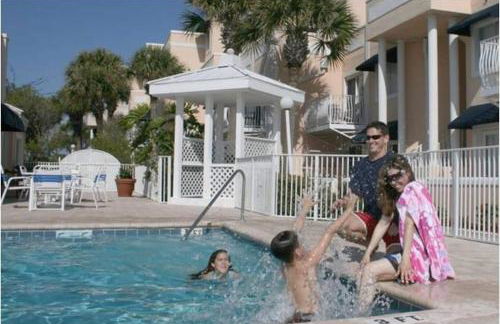 Patio Unit! Southern Exposure! - Foto 16