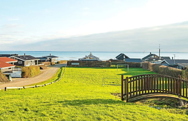 6 Person Holiday Home in Bjert - Foto 17