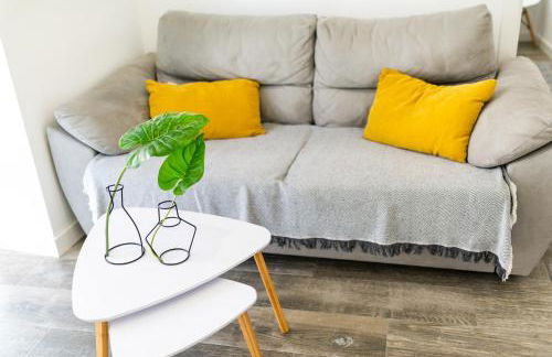 Pajaritos Suites junto a centro, estación de tren y plaza de toros - Photo 13